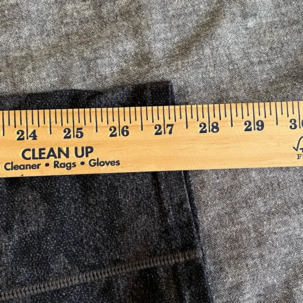 Tuff Athletics Compression Leggings. Size XL - Picture 5 of 6